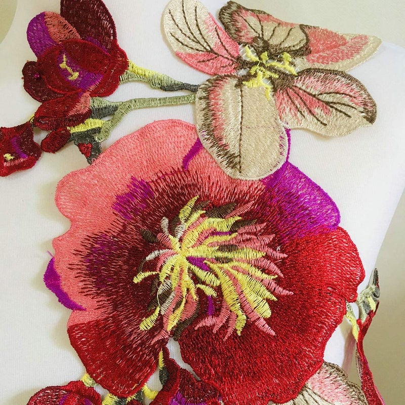 FJTANG 1pcs Beautiful Flower Large Water Soluble Embroideried Fabric National Trend Applique Patch Sew Clothes Accessories (Red E) - Image 3