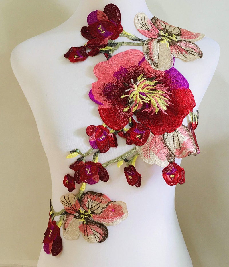 FJTANG 1pcs Beautiful Flower Large Water Soluble Embroideried Fabric National Trend Applique Patch Sew Clothes Accessories (Red E) - Image 1