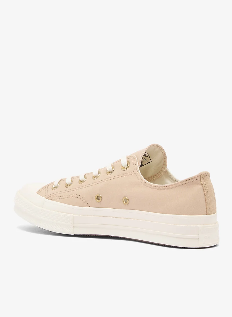 كونفرس تشاك 70