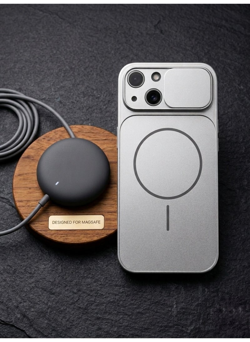 كورو جراب حماية لهاتف آيفون 14 - جراب معدني فاخر مزود بمحول MagSafe - لون فضي - Image 1