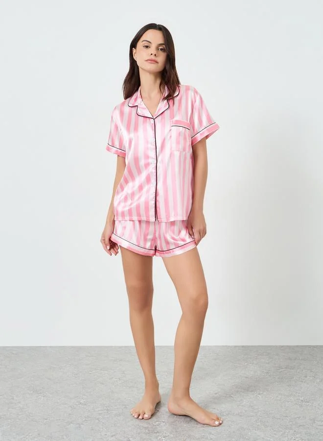 تايك تو مجموعة من شورت وبلوزة مخططة بحواف