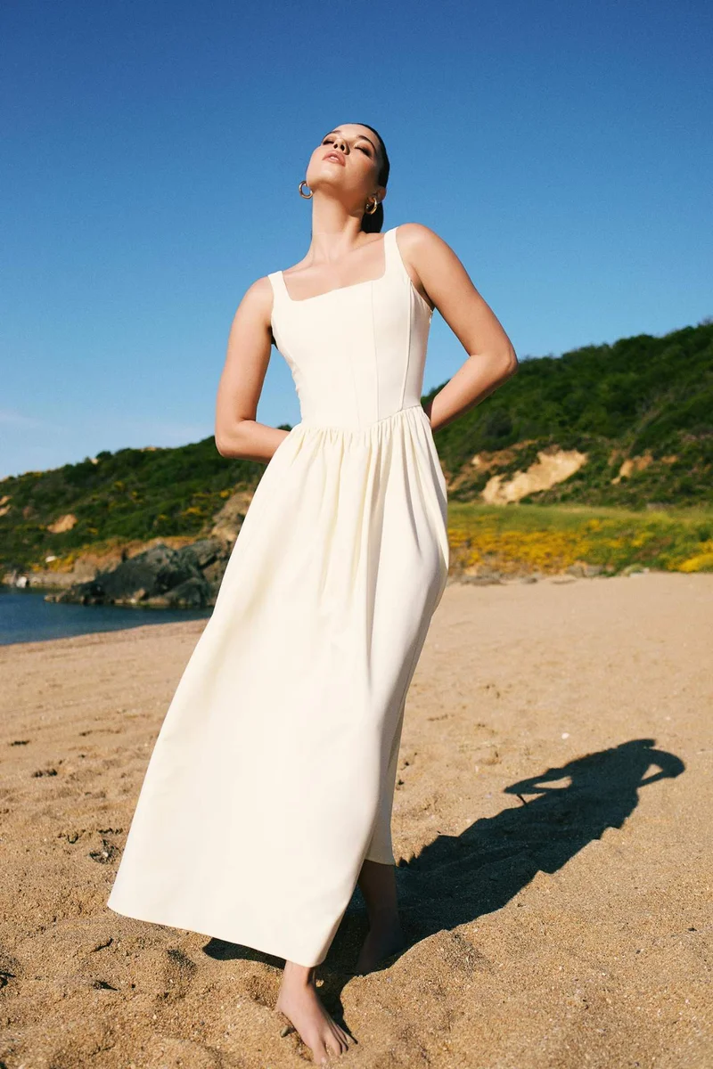 ديفاكتو Afra x DeFacto Square Neck Strappy Midi Dress