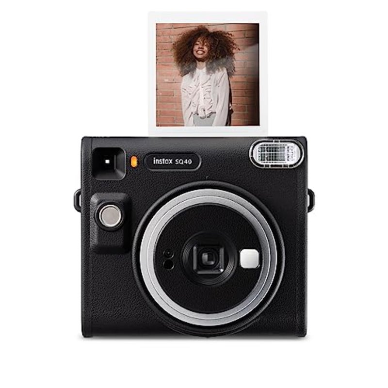Instant camera for everyday use, plastic body, black color, compact design with square format prints - Image 1