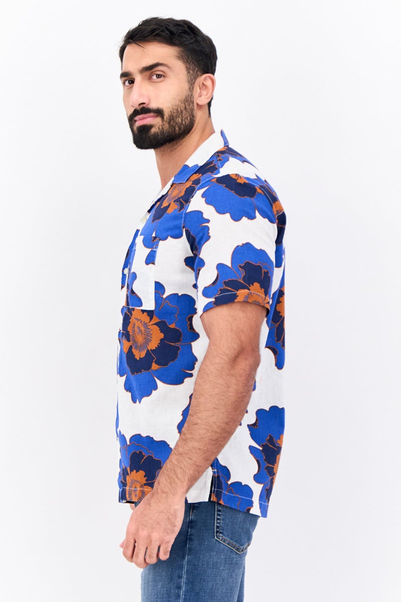 GAP قميص رجالي بقصة عادية بأكمام قصيرة مزخرف بنقشة زهور، أزرق - Image 2