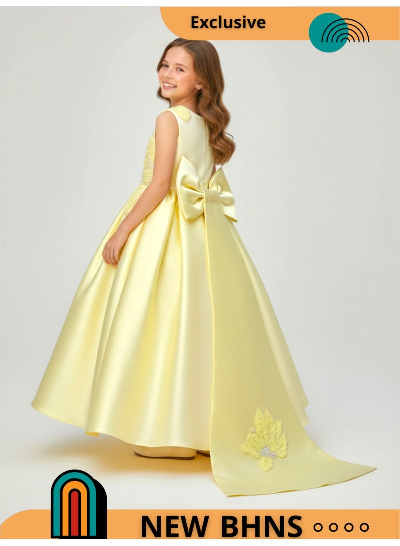 BHNS Elegant puffy evening dresses for children, perfect for parties and special occasions. These dresses are suitable for girls' weddings, celebrations, and holidays. Available in white, yellow, pink, and lemon hues. Beautiful Eid dresses for all occasions. Dresses for ages 2 to 15. Elegant and beautiful dresses for girls aged 2 to 15. Girls' sets with trains and puffy skirts. Suitable for evening parties, summer wear, short dresses, and long dresses. Brand name. - Image 1