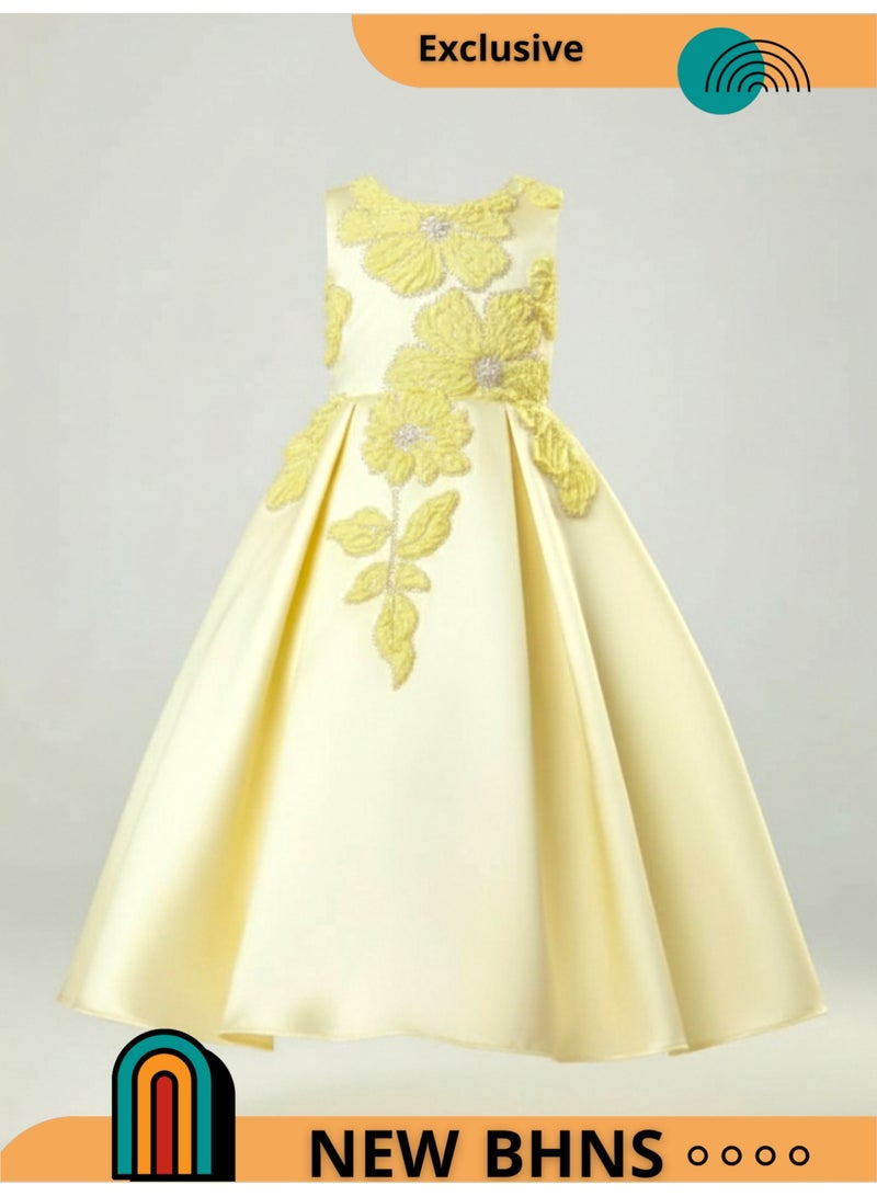 BHNS Elegant puffy evening dresses for children, perfect for parties and special occasions. These dresses are suitable for girls' weddings, celebrations, and holidays. Available in white, yellow, pink, and lemon hues. Beautiful Eid dresses for all occasions. Dresses for ages 2 to 15. Elegant and beautiful dresses for girls aged 2 to 15. Girls' sets with trains and puffy skirts. Suitable for evening parties, summer wear, short dresses, and long dresses. Brand name. - Image 5