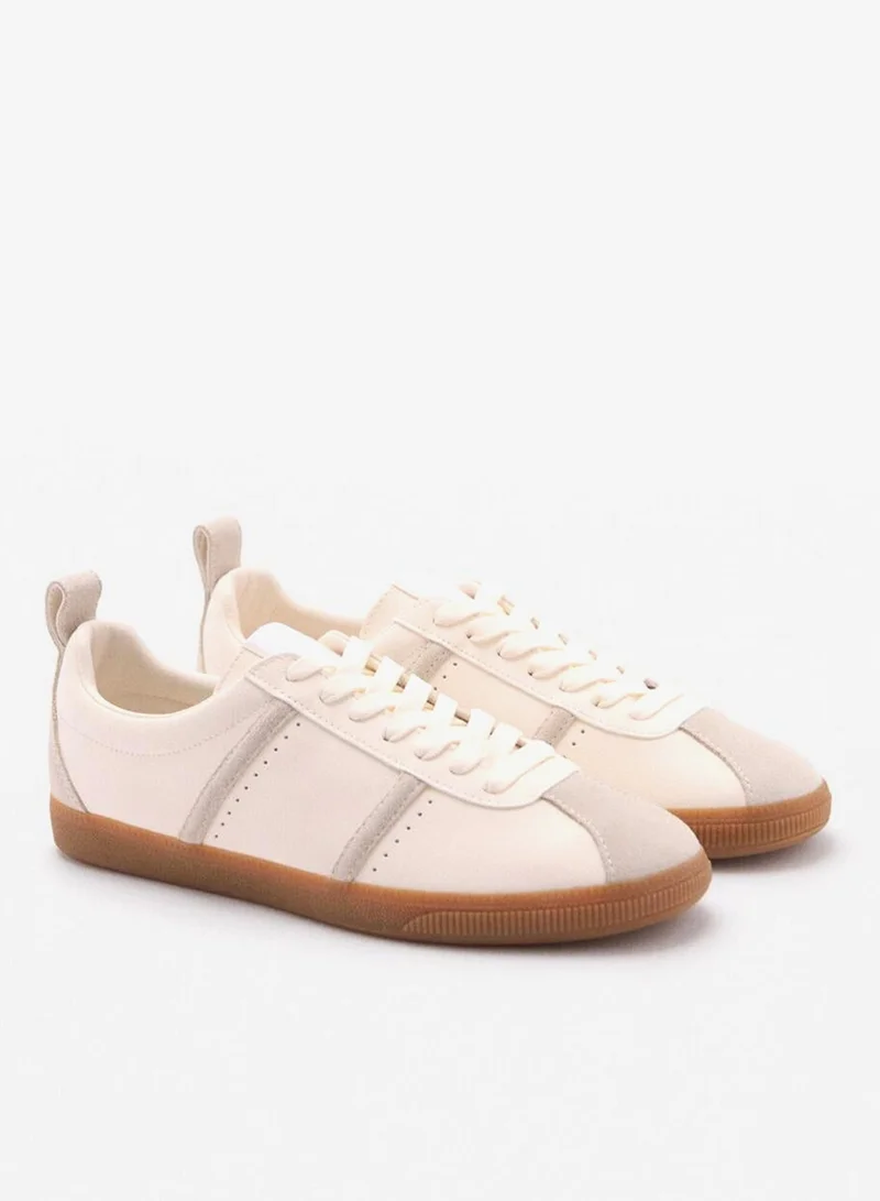 مانجو أحذية رياضية بألواح متباينة