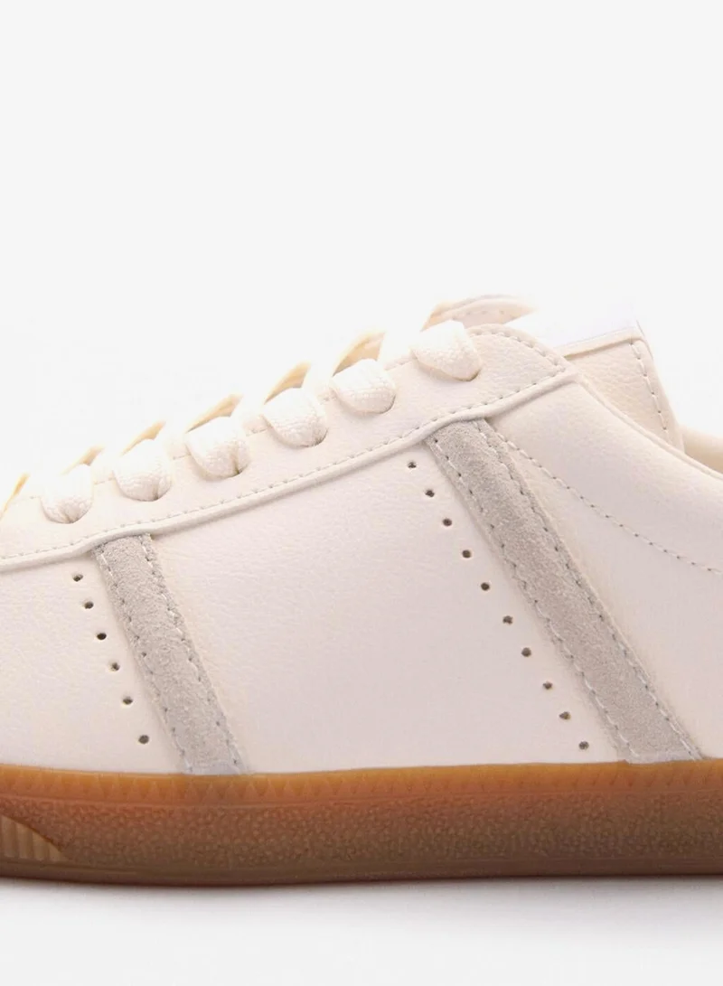 مانجو أحذية رياضية بألواح متباينة