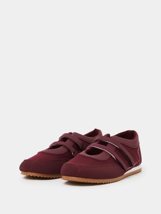 Styli Styli Burgundy Sporty Sneakerina