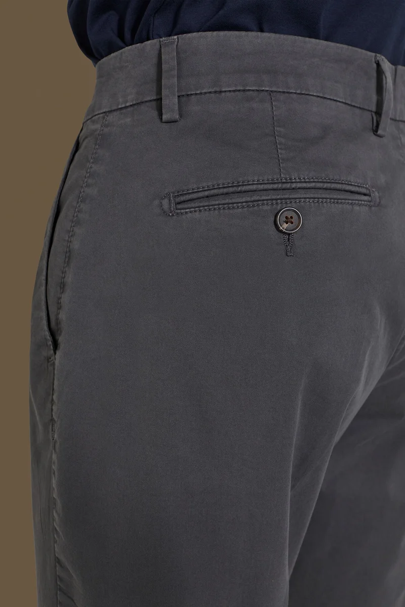 Doppelganger Grey Classic bermuda twill stretch construction - DK Grey for Men | Best Price UAE