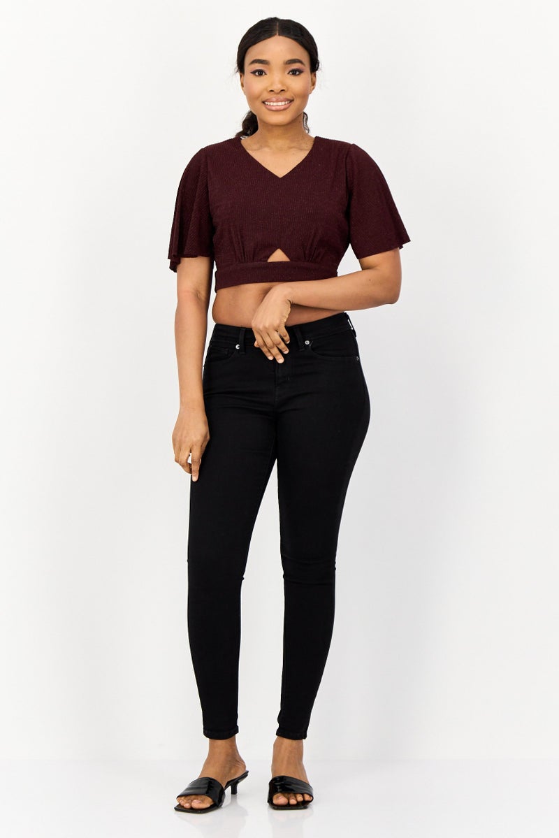ONLY Women V Neck Short Sleeves Metallic Crop Top, Maroon - Image 2
