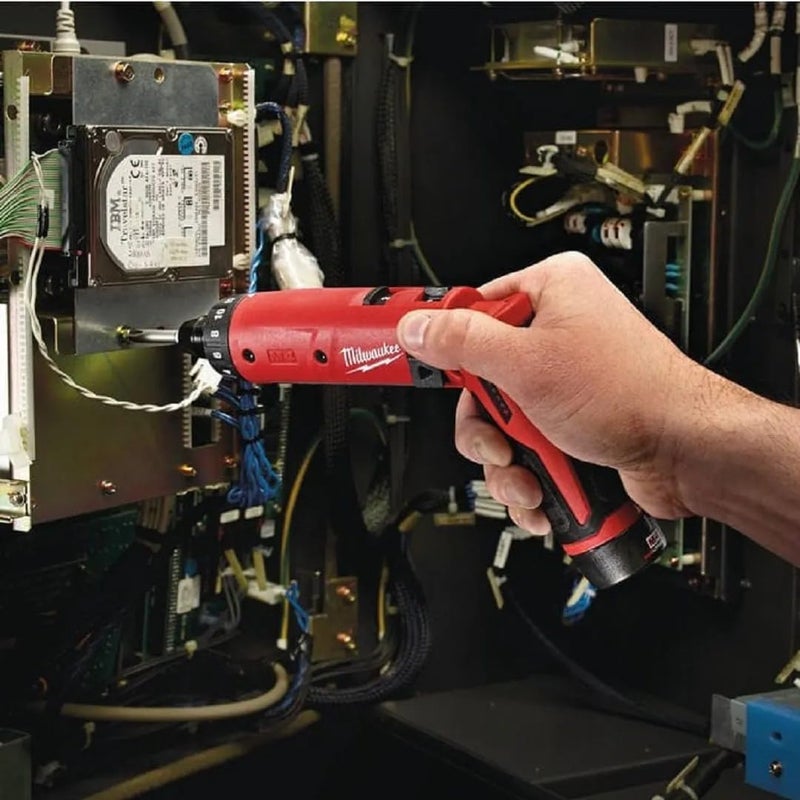 Milwaukee 2101-22 M4 1/4 Hex Screwdriver Kit W/2 Bat - Image 2