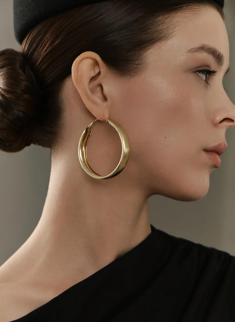 Lichi Wide hoop earrings in smooth metal
