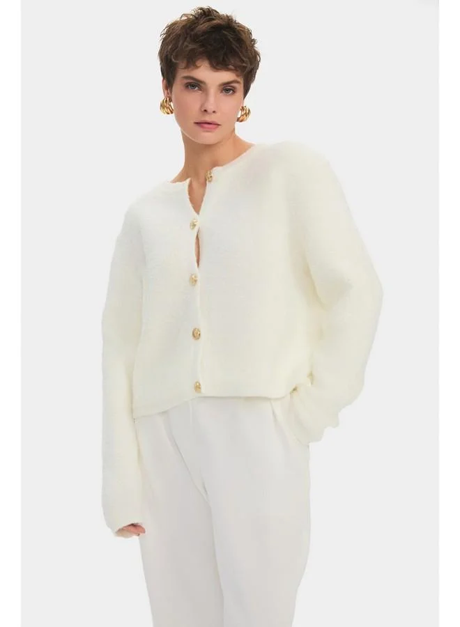 جون June Women Crew Neck Gold Button Detailed Knitwear Cardigan Ecru