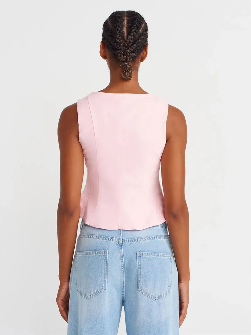 ديلفين DILVIN Fitted Sleeveless Square-Neck Blouse