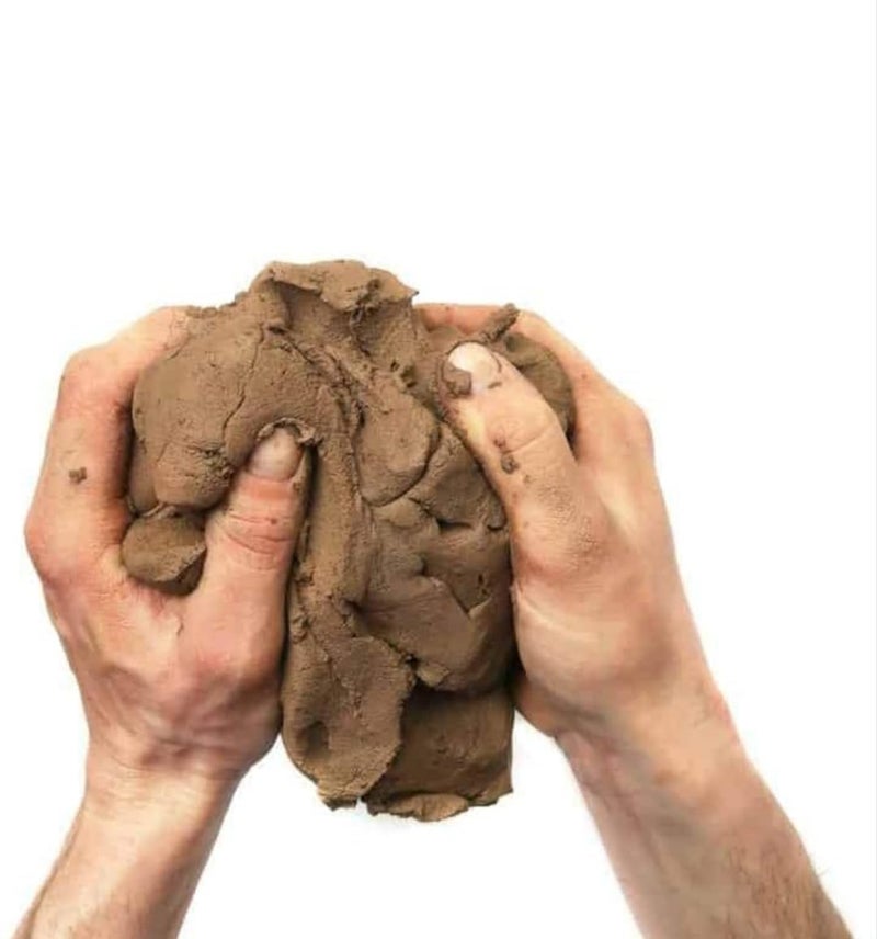 FULLFILLS Ready to Use Natural Eco Friendly Filtered Terracotta Clay Molding Clay (chikni miti) (1 KG) - Image 1