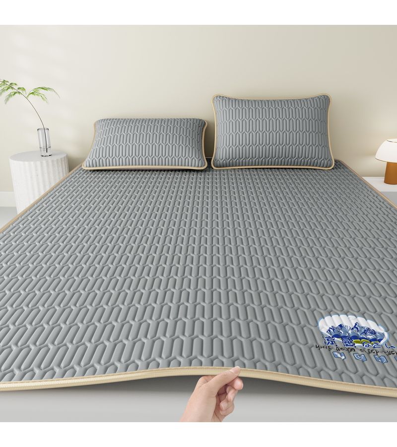 1 Pc Luxurious Latex Cooling Mat Summer Cooling Pad Soft Comfortable Skin Friendly Breathable Cool Mat Waffle Grid Durable Cooling Pad Blackish Green 35.43 By 78.74 Inches Outdoor Camping Travel Mat Exquisite Design - Image 1