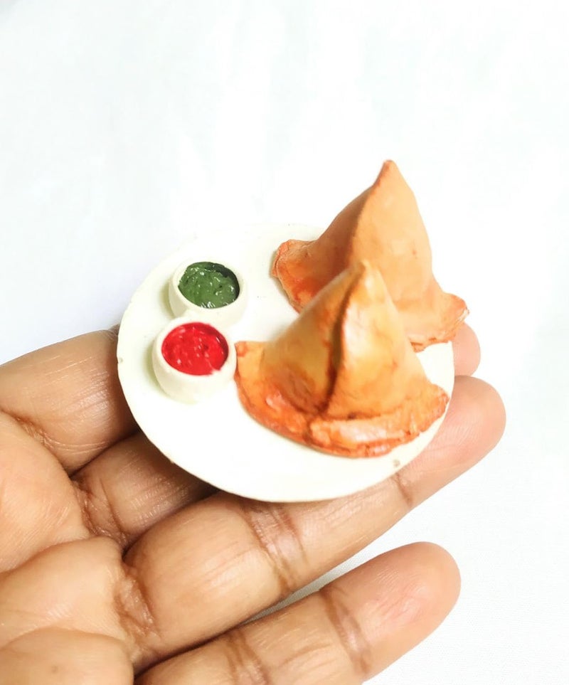 BRIKSHI Fridge Magnet Miniature Food 3D Fridge Magnet Best Souvenir Gift 100% Made in India (samosa) - Image 2