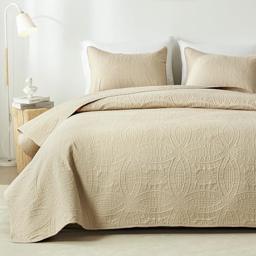 akkialla King Quilt Bedding Set,Beige Ultrasonic King/Cal King Quilt Set,Lightweight Soft Bedspread Coverlet,Modern Style Coin Pattern Bed Cover for All Seasons,3 Piece(1 Quilt,2 Pillow Shams) - Image 1