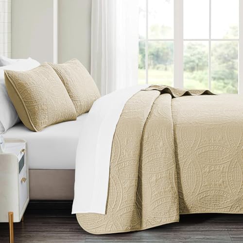 akkialla King Quilt Bedding Set,Beige Ultrasonic King/Cal King Quilt Set,Lightweight Soft Bedspread Coverlet,Modern Style Coin Pattern Bed Cover for All Seasons,3 Piece(1 Quilt,2 Pillow Shams) - Image 4