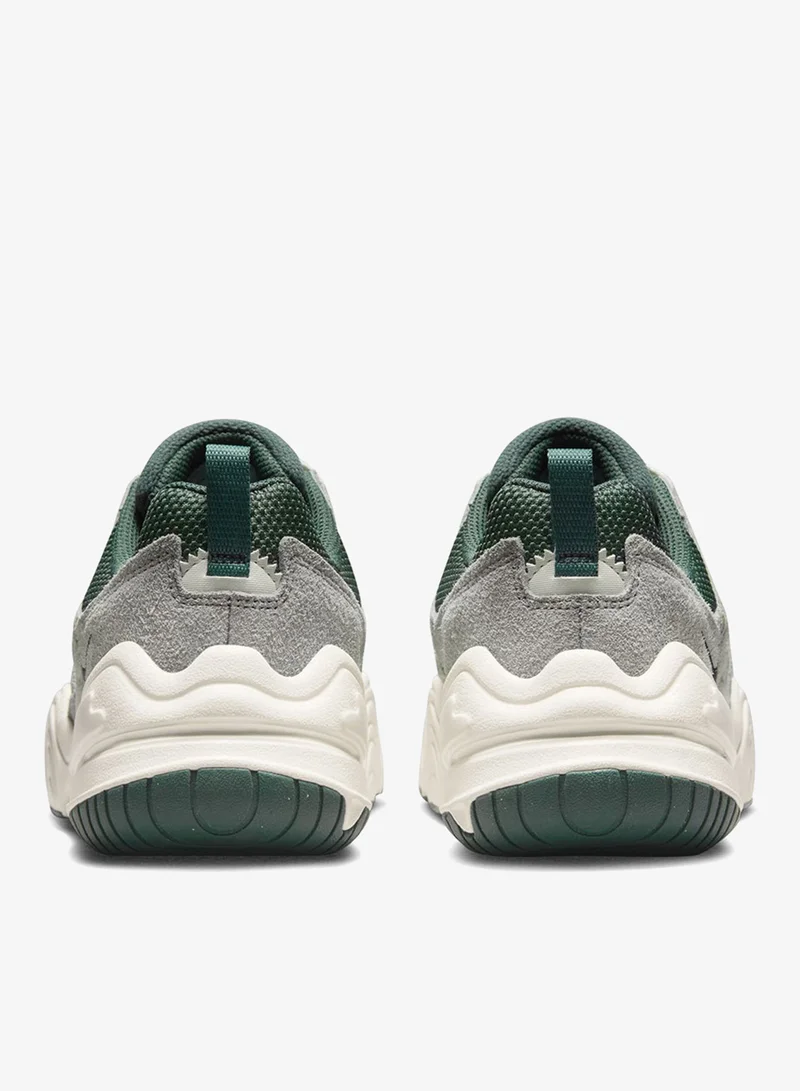 نايكي نايكي تك هيرا للسيدات