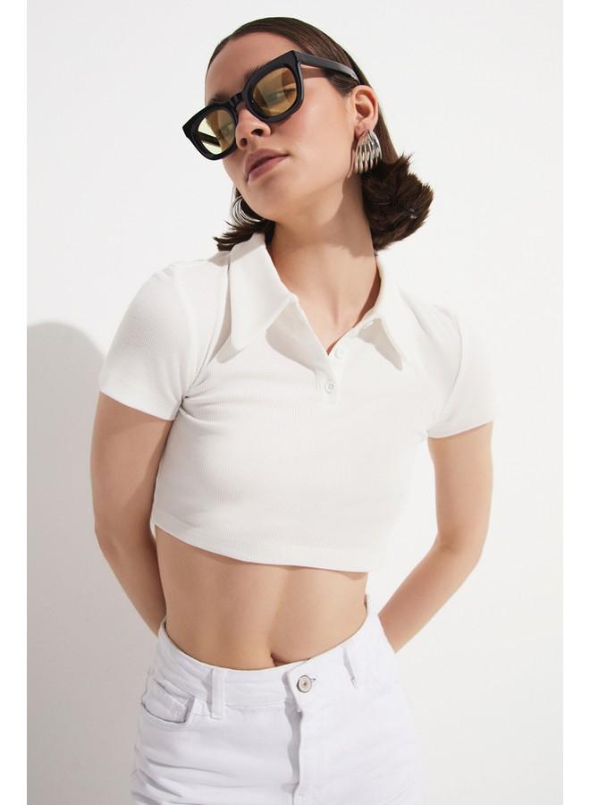 جون بلوزة بولو نسائية قصيرة بيضاء - Image 4