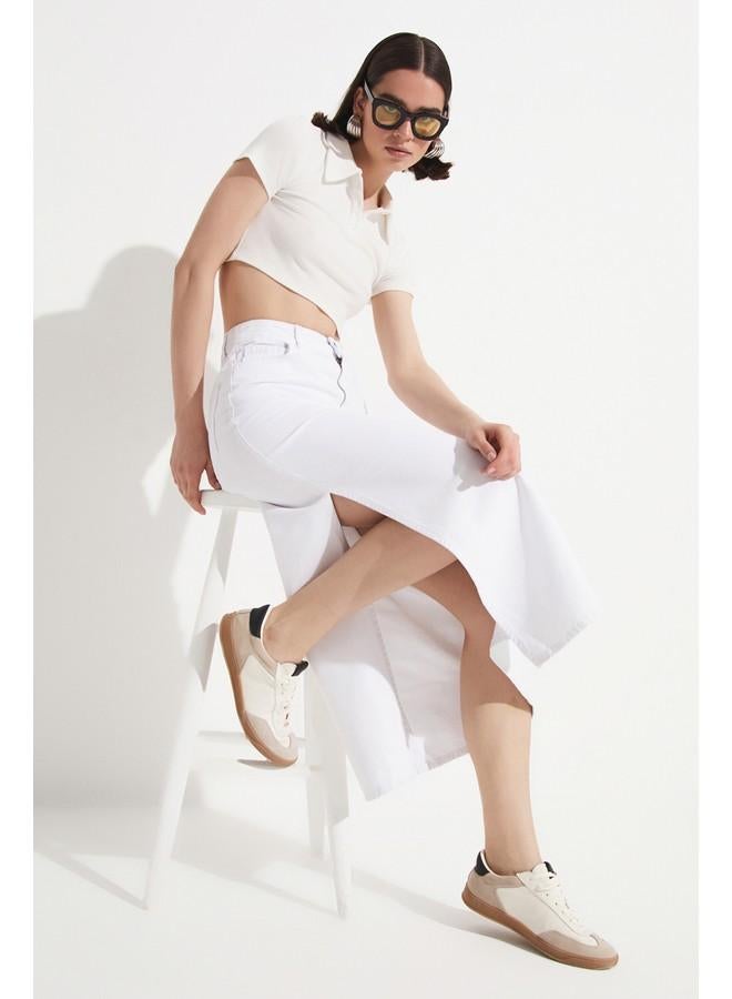 جون بلوزة بولو نسائية قصيرة بيضاء - Image 1