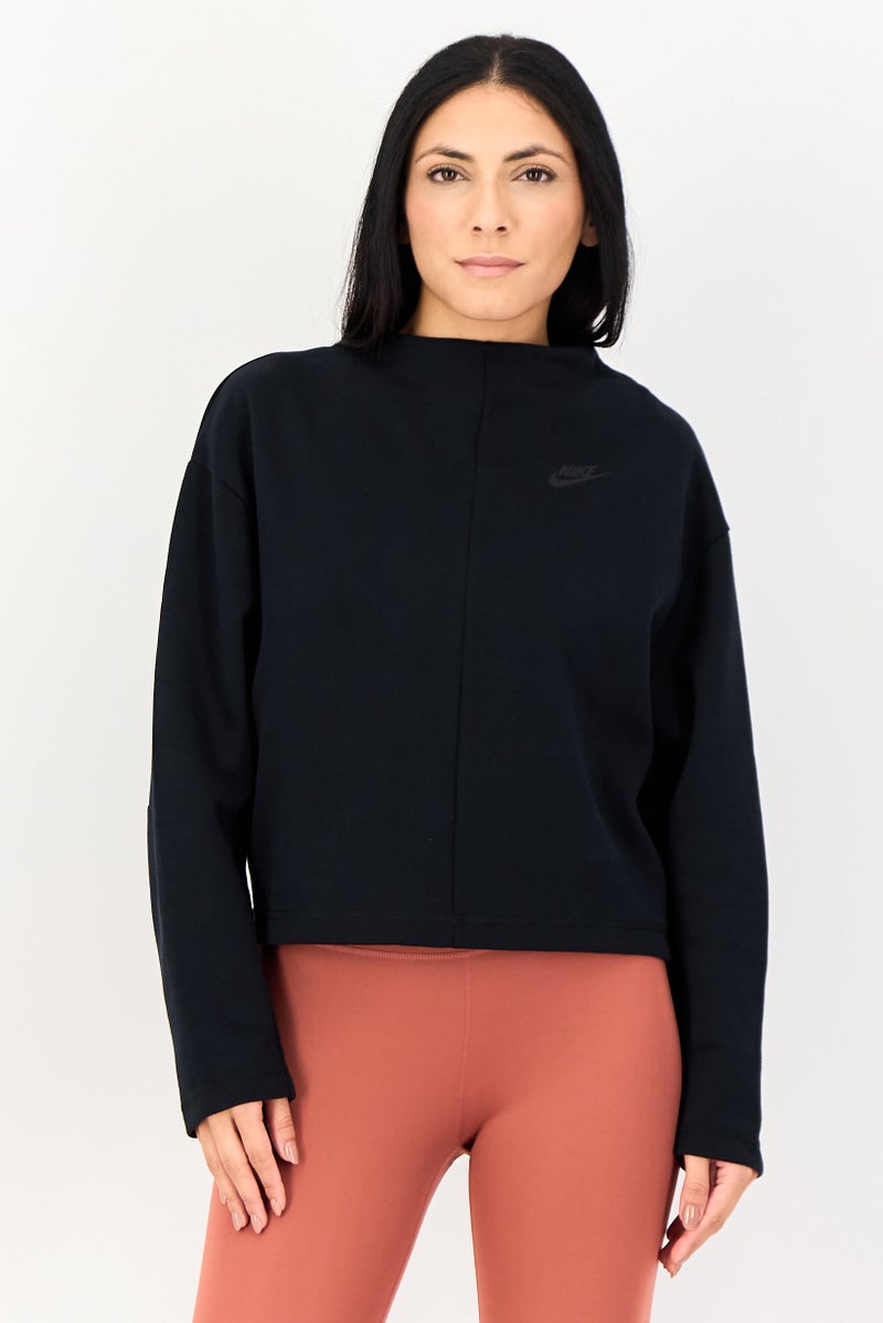 Nike بلوزة رياضية نسائية بأكمام طويلة مناسبة في الهواء الطلق، سوداء - Image 1