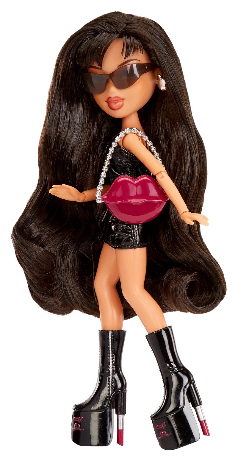 Bratz x Kylie Jenner Day Fashion Doll with Accessories and Poster - Image 5