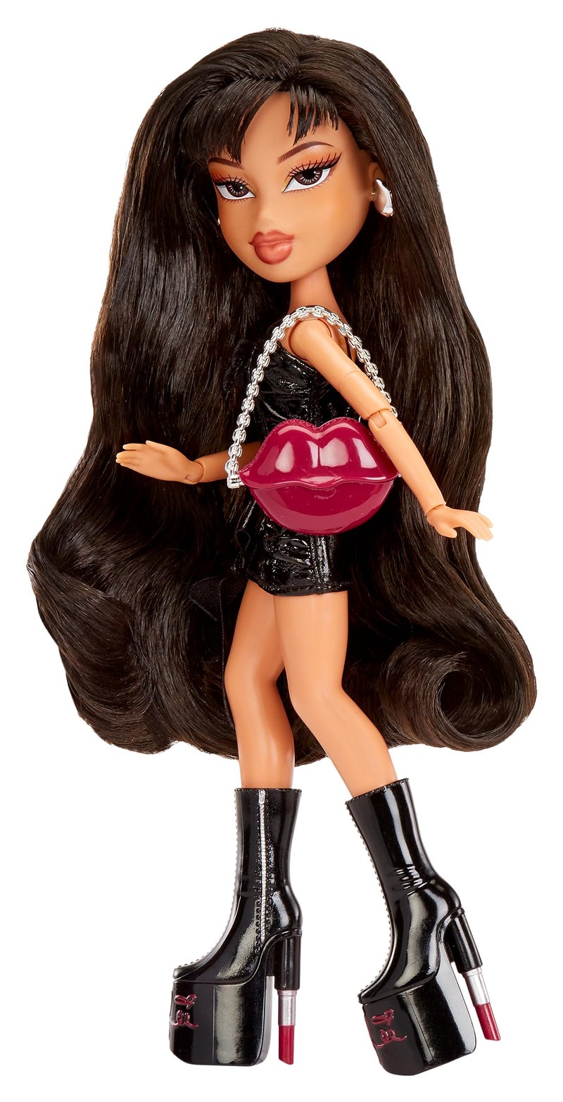 Bratz x Kylie Jenner Day Fashion Doll with Accessories and Poster - Image 4