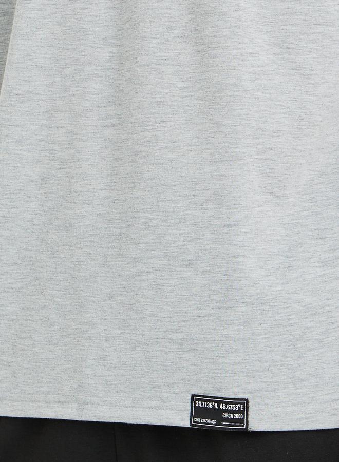 ستايلي طقم تيشيرت وشورت بأكمام راجلان وطبعة شعار ستايلي - Image 4