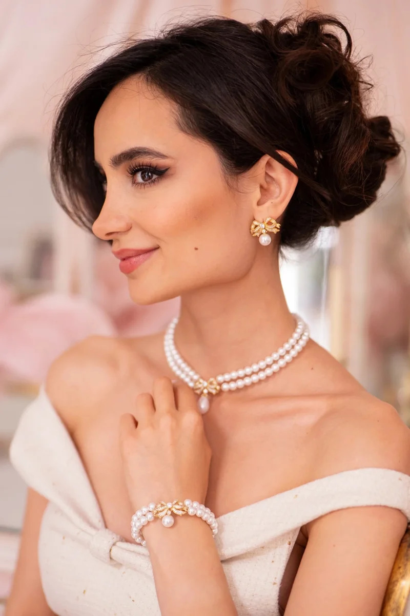 Sissi' Double Strand Pearl Necklace with Silver Bow
