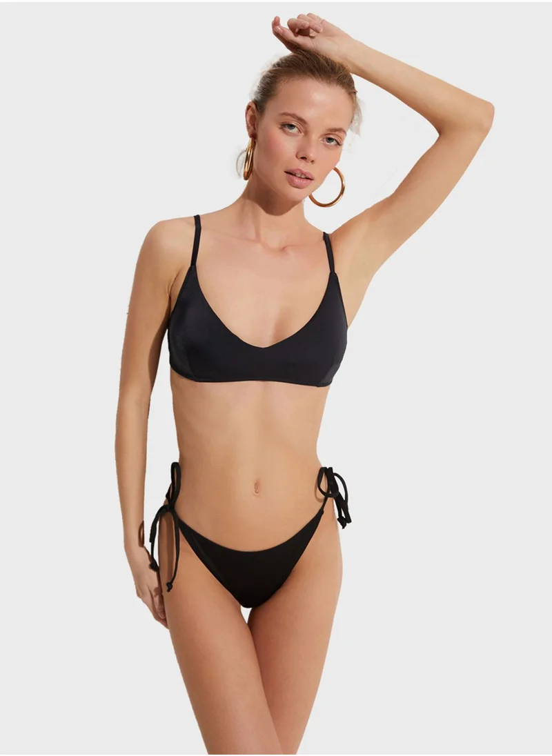JUNE Tie Neck Bikni