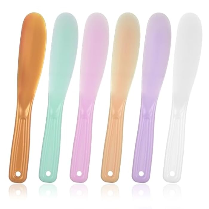 Qulkws 6 Pcs Large Makeup Scoops Spatulas Large Plastic Cosmetic Spatula Face Mask Spatula Reusable Cosmetic Mask Mixing Spoon Scoops Spatulas Beauty Spa Makeup Tools for Skin Care Masks Mixing and Sampling - Image 1
