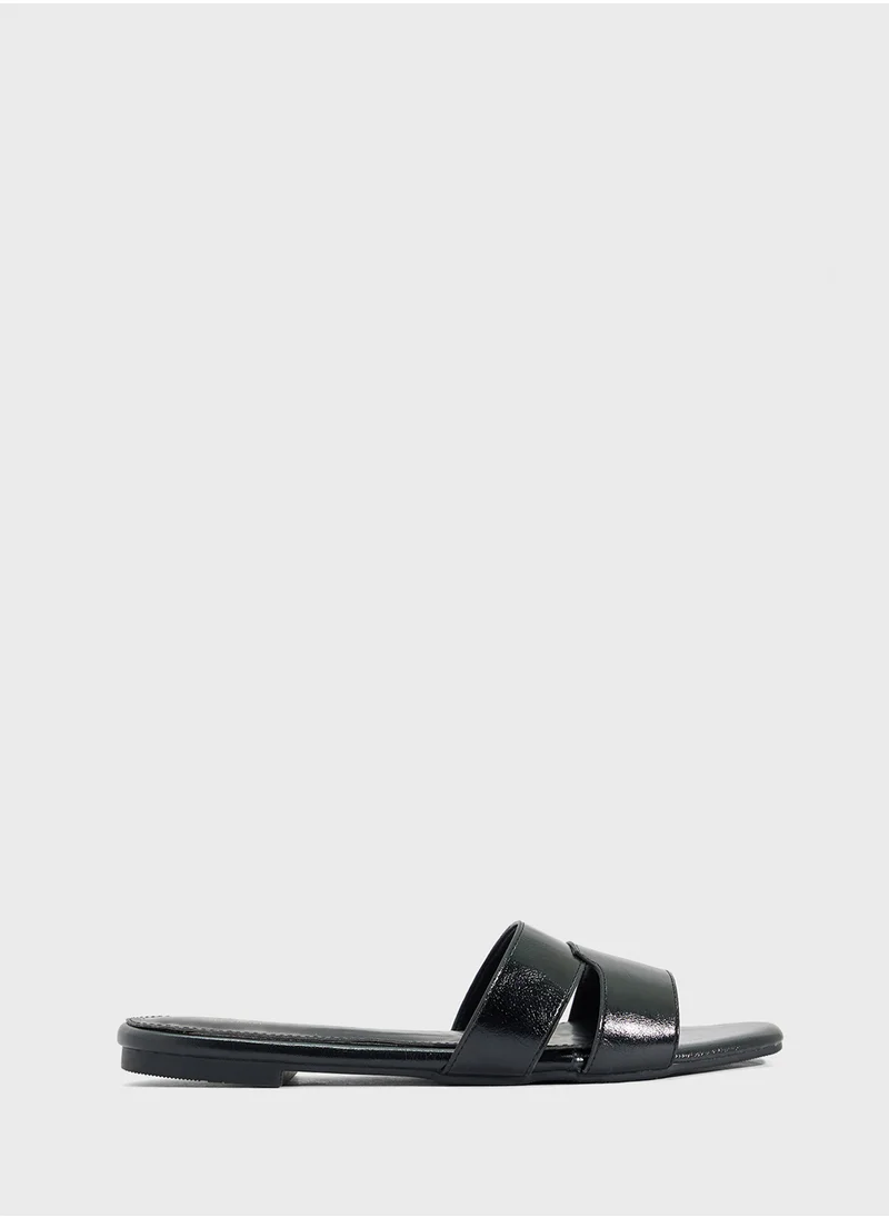Ginger Ladies Flat Sandal