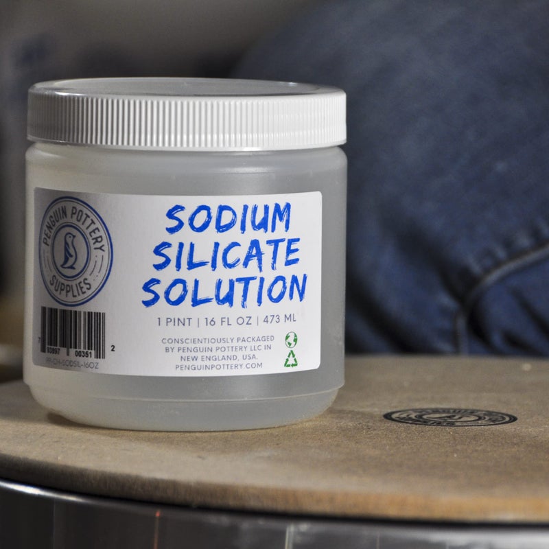 Penguin Pottery - Sodium Silicate Solution - Deflocculant - 16 oz - Image 2