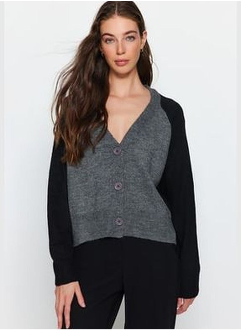 trendyol Black Soft Textured Color Block Knitwear Cardigan TWOAW24HI00199  - Image 3