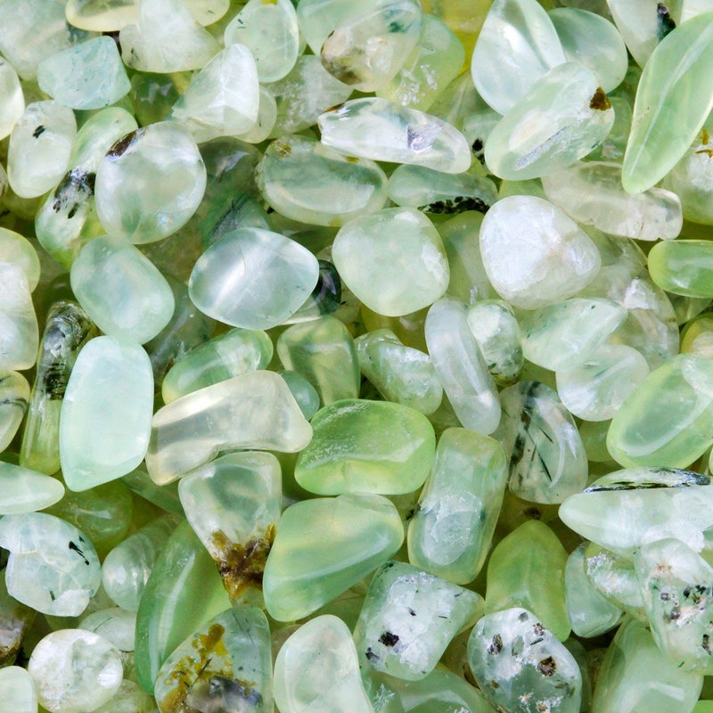 SUNYIK Green Prehnite Tumbled Chips Stone,Crushed Crystal Quartz Pieces,Irregular Shaped Stones,1pound(about 460 gram) - Image 3