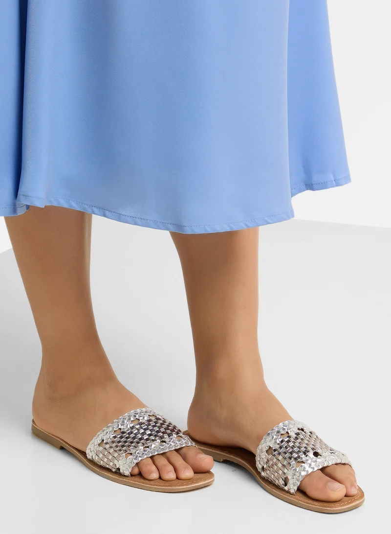 LEATHER COLLECTION Cut Out Metallic Flat Sandal
