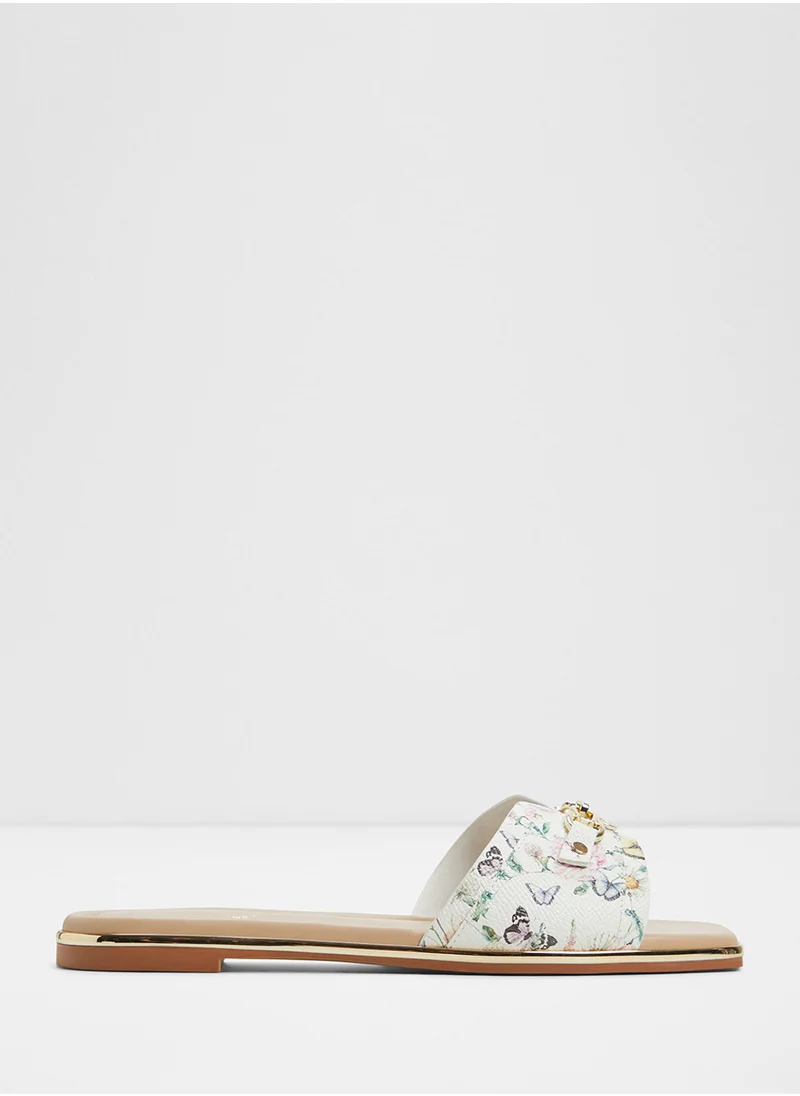 الدو Alamassi Low Heel Sandals