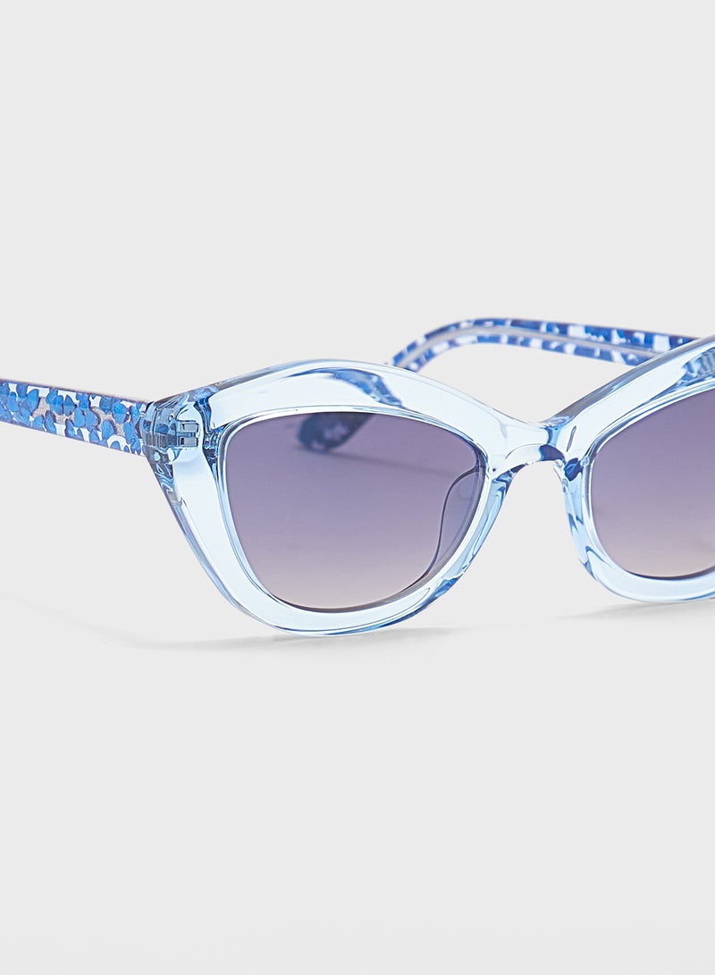 GUESS Cat Eye Sunglasses  - Image 3