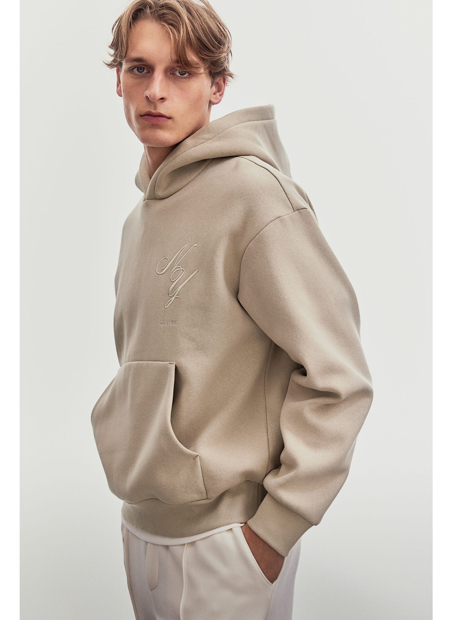 trendyol Men's Ecru Oversize Fit Long Sleeve Crewneck