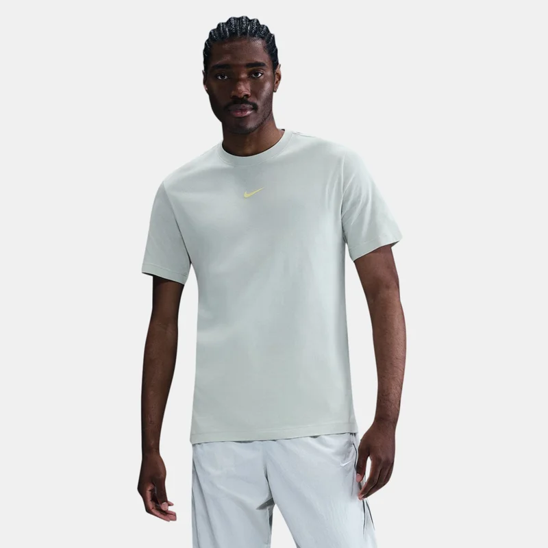 Nike Black Men's Sportswear T-Shirt for Men | Best Price UAE