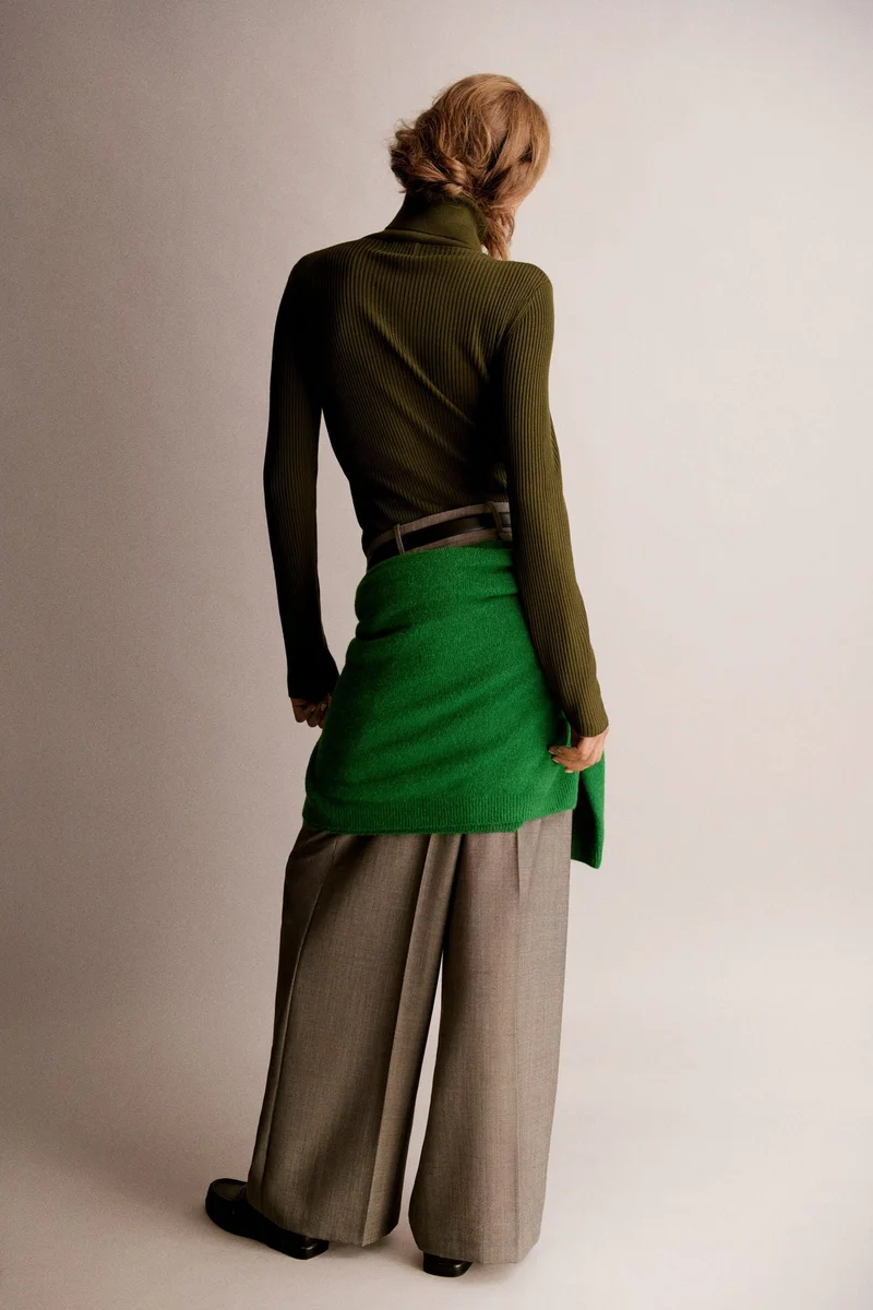 H&M Rib-knit zip-top top