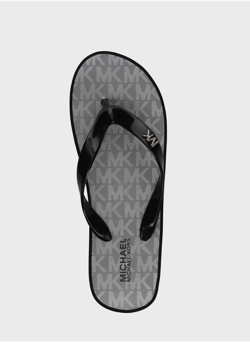 Michael Kors Youth Gage Kylo Flip Flops  - Image 5