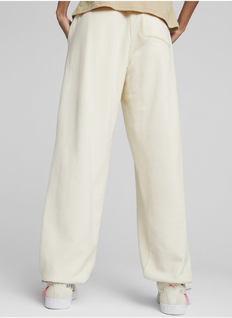 PUMA Classics RE:ESCAPE Womens Sweatpants  - Image 3