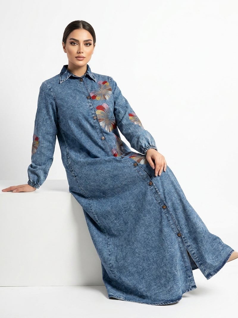 Long Denim Dress with Front Buttons and Floral Embroidery - Classic Light Jeans Color, Suitable for Daily & Formal Occasions - Size XL (70 KG) - Image 4