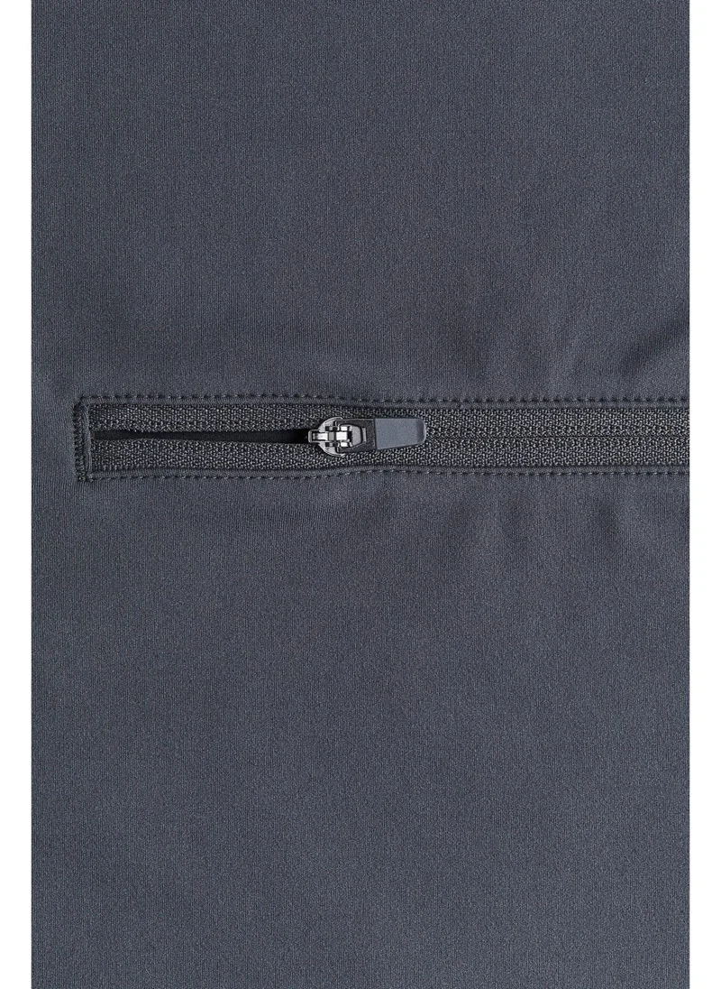 H&M Sports top in SoftMove™