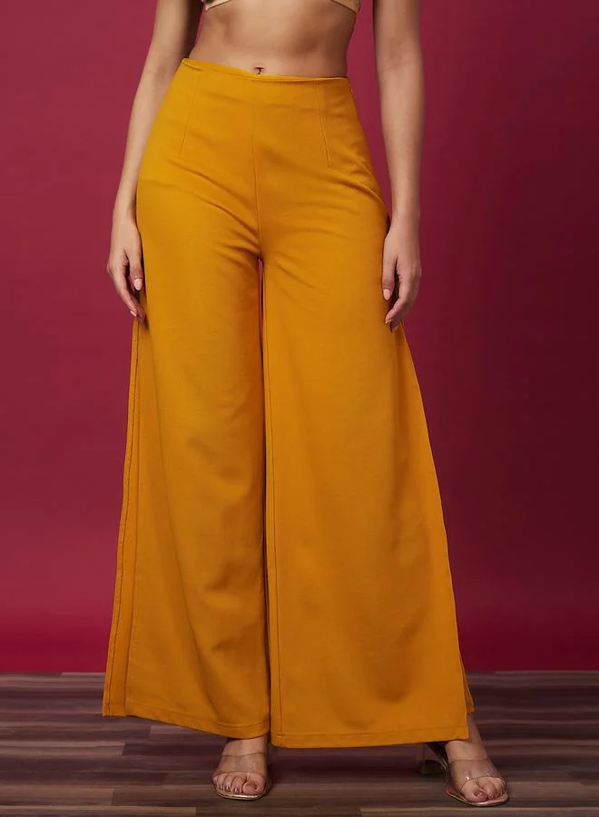 جلو باص Globus Solid High-Rise Side Slit Loose Fit Trousers
