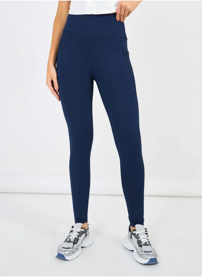 Styli Single Leg Dotted Line Reflective & Pocket Detail Leggings